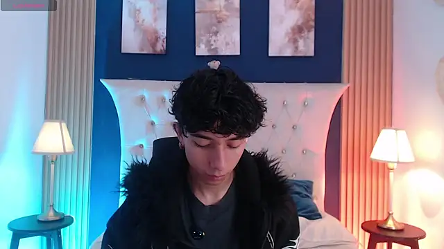 Snapshot of Aiden_Rivers_ chatting on 8, 7, 2026 Aiden Rivers online show from 8, 7, 2026