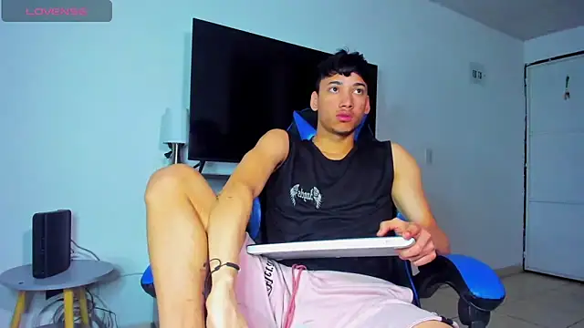 Lyam Russo online show from 14, 4, 2026