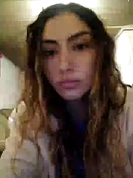 Snapshot of Larinhacat chatting on 17, 2, 2026 Larinhacat online show from 17, 2, 2026