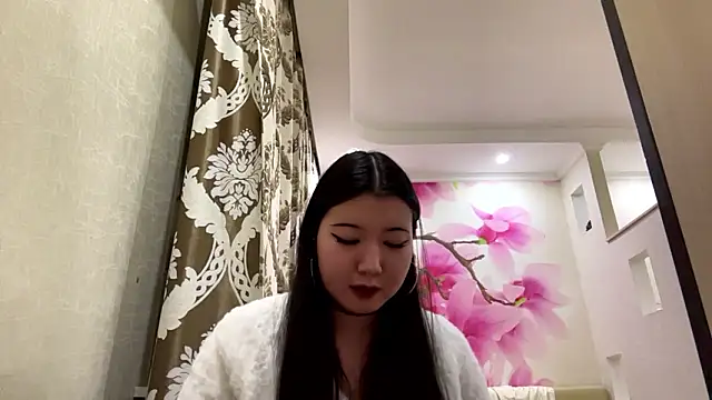 Snapshot of MaeRaads chatting on 27, 2, 2026 MaeRaads online show from 27, 2, 2026