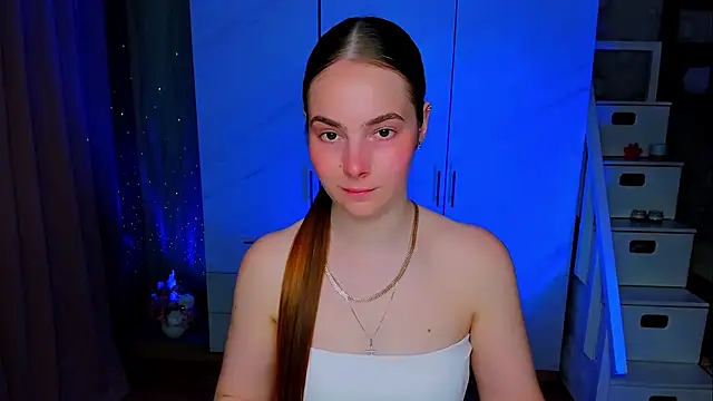 Maddy Wood  online show from 23, 5, 2026
