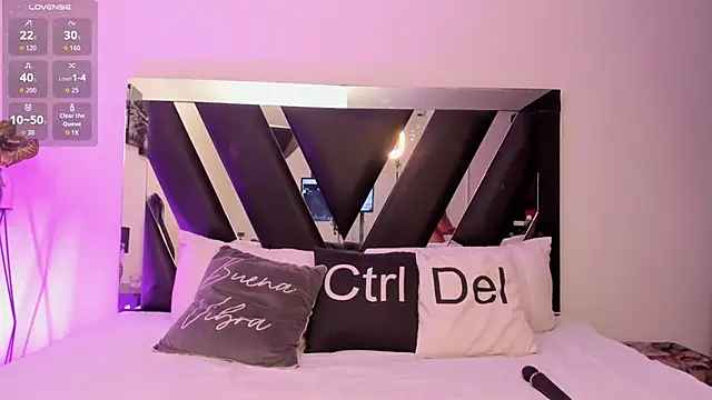 Mia Iron online show from 14, 4, 2026