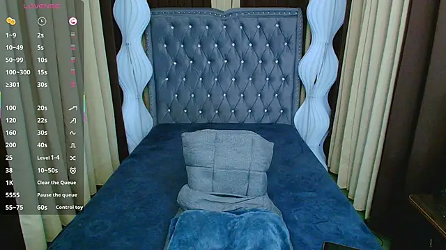 Snapshot of Laureen_Hilton chatting on 22, 2, 2026 Laureen Hilton online show from 22, 2, 2026