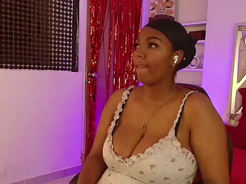 Snapshot of AmiraNast_ chatting on 3, 3, 2026 AmiraNast online show from 3, 3, 2026