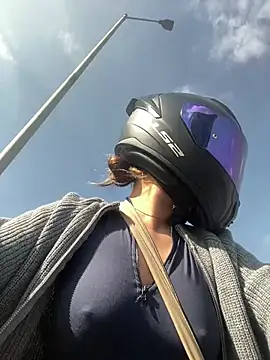 aleessiia online show from 22, 4, 2026