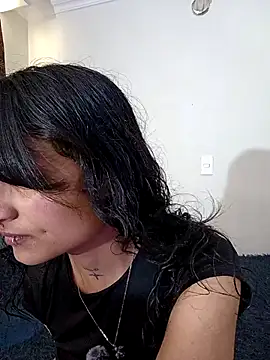 Lili  Clan online show from 4, 4, 2026