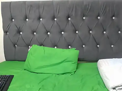 HornyLilHoney online show from 24, 2, 2026