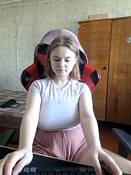 Snapshot of chupep_suchka chatting on 2, 3, 2026 chupep suchka online show from 2, 3, 2026