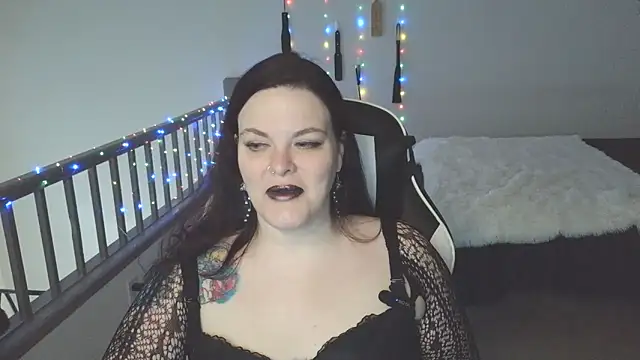 Snapshot of VixieNyx chatting on 24, 2, 2026 VixieNyx online show from 24, 2, 2026