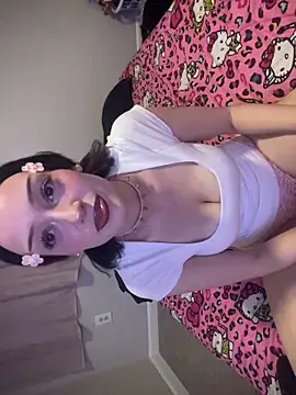 strwbrrymilk online show from 22, 2, 2026