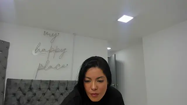 Evelin  thompsson online show from 23, 4, 2026