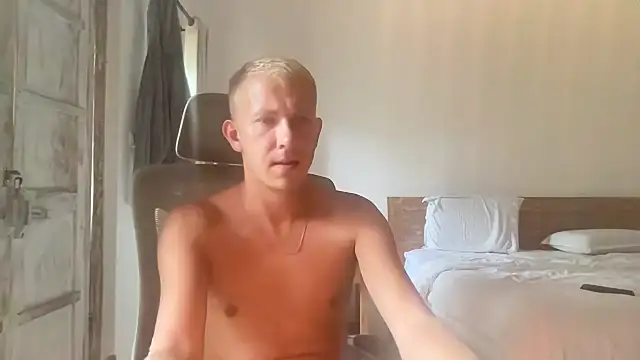 Snapshot of Anton_blond chatting on 18, 2, 2026 Anton blond online show from 18, 2, 2026