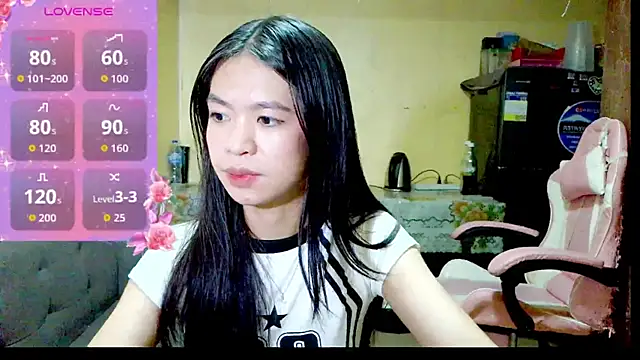 Snapshot of Luna_Moonfang chatting on 26, 7, 2026 Luna Moonfang online show from 26, 7, 2026