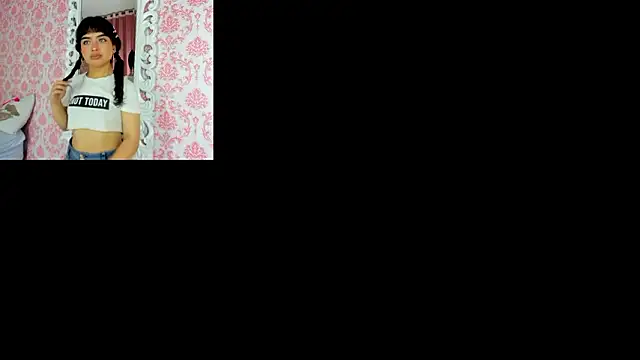 Snapshot of Mai_Rouse chatting on 19, 2, 2026 Mai Rouse online show from 19, 2, 2026