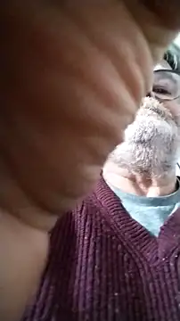 Snapshot of Vieux_pervert chatting on 17, 2, 2026 Vieux pervert online show from 17, 2, 2026