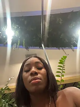 ZarahFerreira online show from 8, 3, 2026