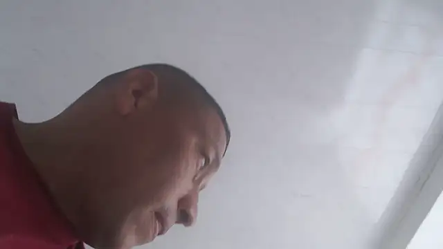 pareja latina2214 online show from 24, 2, 2026