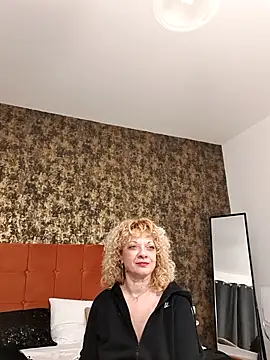 LaireeFelini online show from 22, 2, 2026