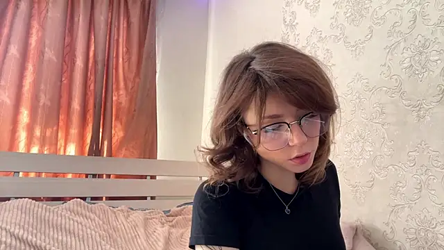 aera elese online show from 14, 4, 2026