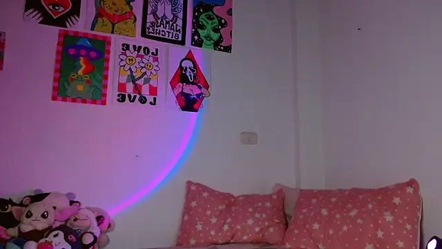 chloe roxy online show from 23, 4, 2026