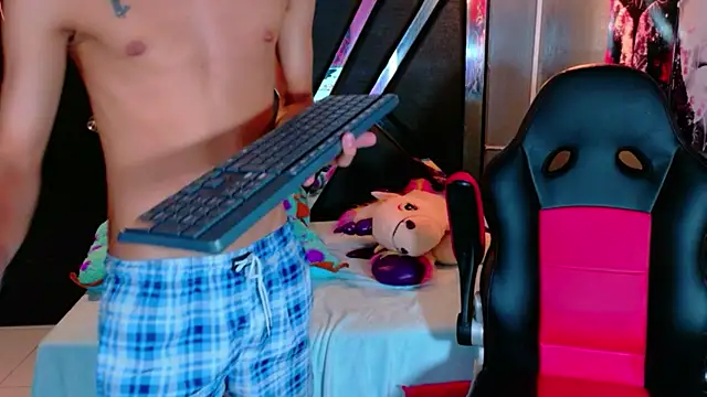 Snapshot of EstevenBrown1 chatting on 18, 2, 2026 EstevenBrown1 online show from 18, 2, 2026