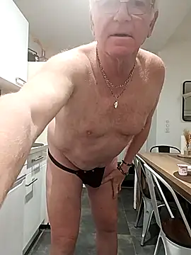 olivbisoumis online show from 11, 4, 2026