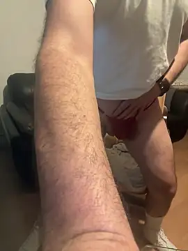 ozzyylove online show from 17, 4, 2026