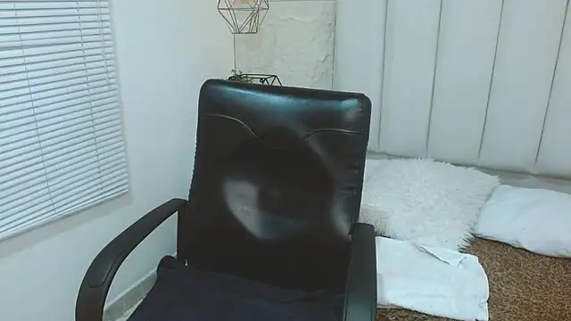 Snapshot of jackie_tk chatting on 6, 7, 2026 jackie tk online show from 6, 7, 2026