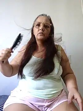 Snapshot of Noemipopi chatting on 7, 5, 2026 Noemipopi online show from 7, 5, 2026