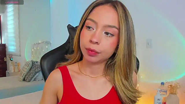 Snapshot of LuuluBerry chatting on 28, 2, 2026 LuuluBerry online show from 28, 2, 2026