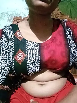 Snapshot of BreezySexyGirl69 chatting on 18, 6, 2026 BreezySexyGirl69 online show from 18, 6, 2026