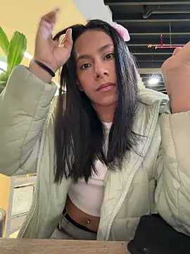 Snapshot of Katerinmm chatting on 4, 3, 2026 Katerinmm online show from 4, 3, 2026