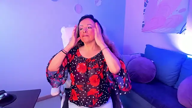 Snapshot of Ivonne_4 chatting on 14, 4, 2026 Ivonne 4 online show from 14, 4, 2026
