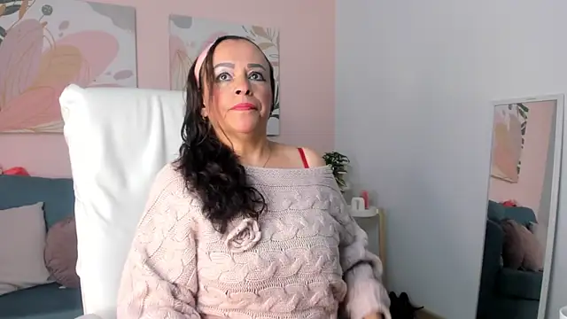 Snapshot of Ivonne_4 chatting on 19, 6, 2026 Ivonne 4 online show from 19, 6, 2026