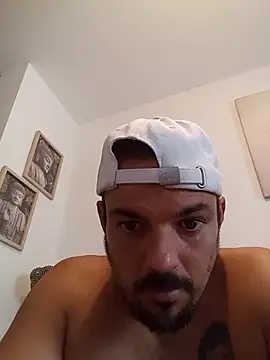 Snapshot of morenitoymorena chatting on 10, 7, 2026 morenitoymorena online show from 10, 7, 2026