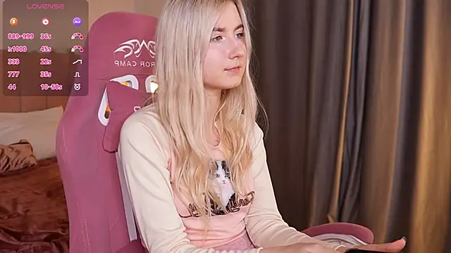 Snapshot of Aiko_Takana chatting on 19, 2, 2026 Aiko Takana online show from 19, 2, 2026