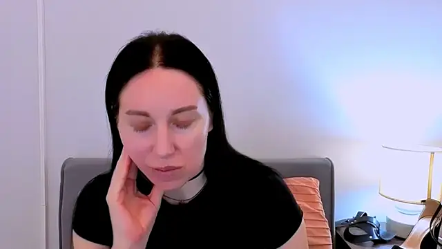 MiaFair online show from 4, 3, 2026