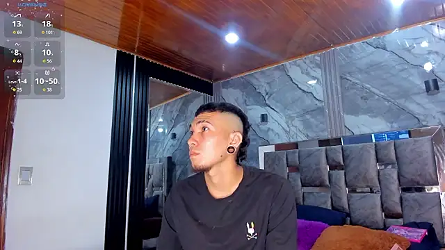 Logan and Reachel online show from 11, 3, 2026