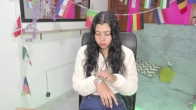 Snapshot of Aysha_winxs chatting on 3, 7, 2026 Aysha winxs online show from 3, 7, 2026
