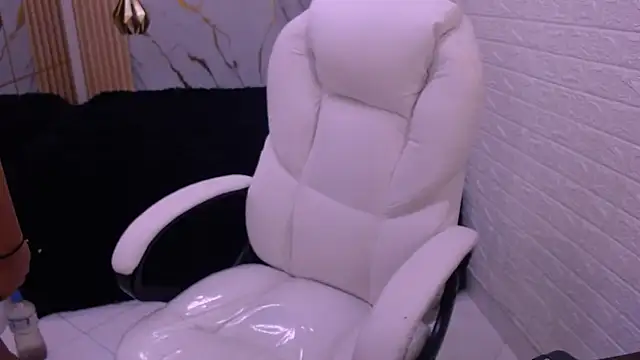 Snapshot of velvet_o chatting on 28, 2, 2026 velvet o online show from 28, 2, 2026