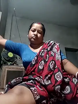 Snapshot of Sexy-Aliya chatting on 4, 4, 2026 Sexy-Aliya online show from 4, 4, 2026