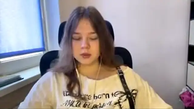 TomikoPfau online show from 14, 3, 2026