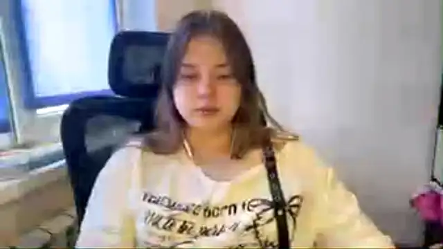 TomikoPfau online show from 16, 3, 2026