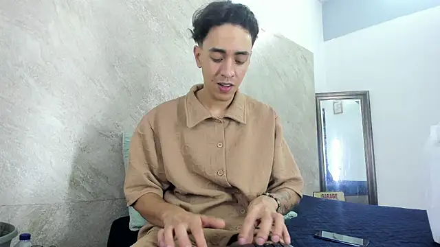 Mick-lollipop online show from 8, 4, 2026