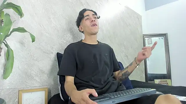 Mick-lollipop online show from 9, 4, 2026