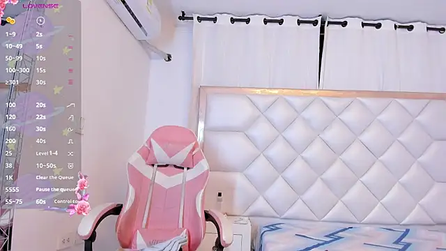 Snapshot of michelleblair1 chatting on 28, 2, 2026 michelleblair1 online show from 28, 2, 2026