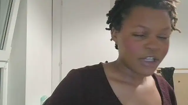 Snapshot of DolliaStarz chatting on 2, 3, 2026 DolliaStarz online show from 2, 3, 2026