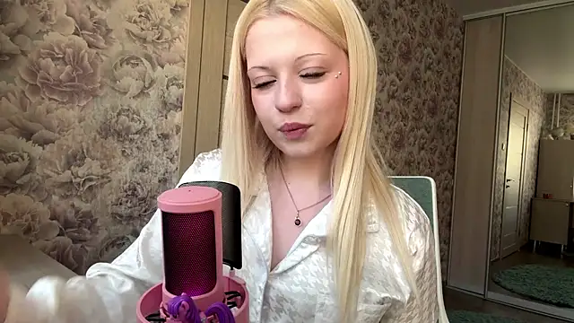 JeneeBIanks online show from 3, 4, 2026