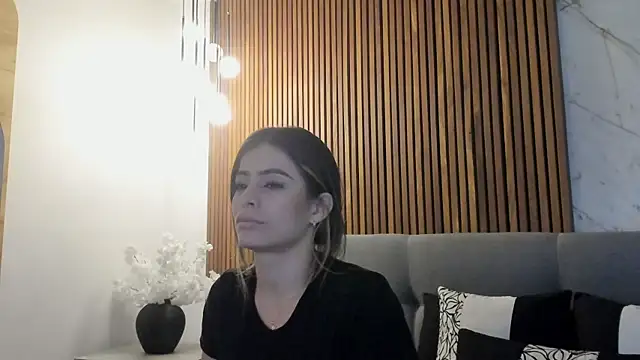 Snapshot of Amara_Velvet_ chatting on 21, 6, 2026 Amara Velvet online show from 21, 6, 2026