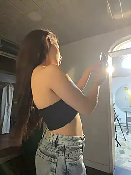 Snapshot of Mady_Pink chatting on 2, 3, 2026 Mady Pink online show from 2, 3, 2026